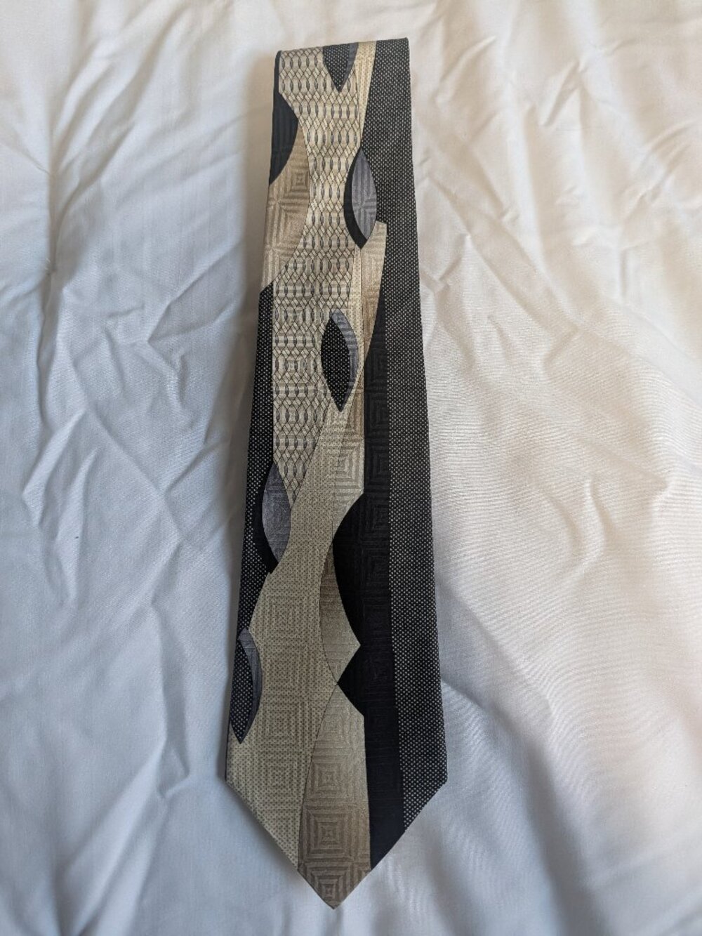 J. Blades & Co. Men's 100% Silk Abstract Necktie Black Gray Cream Geometric